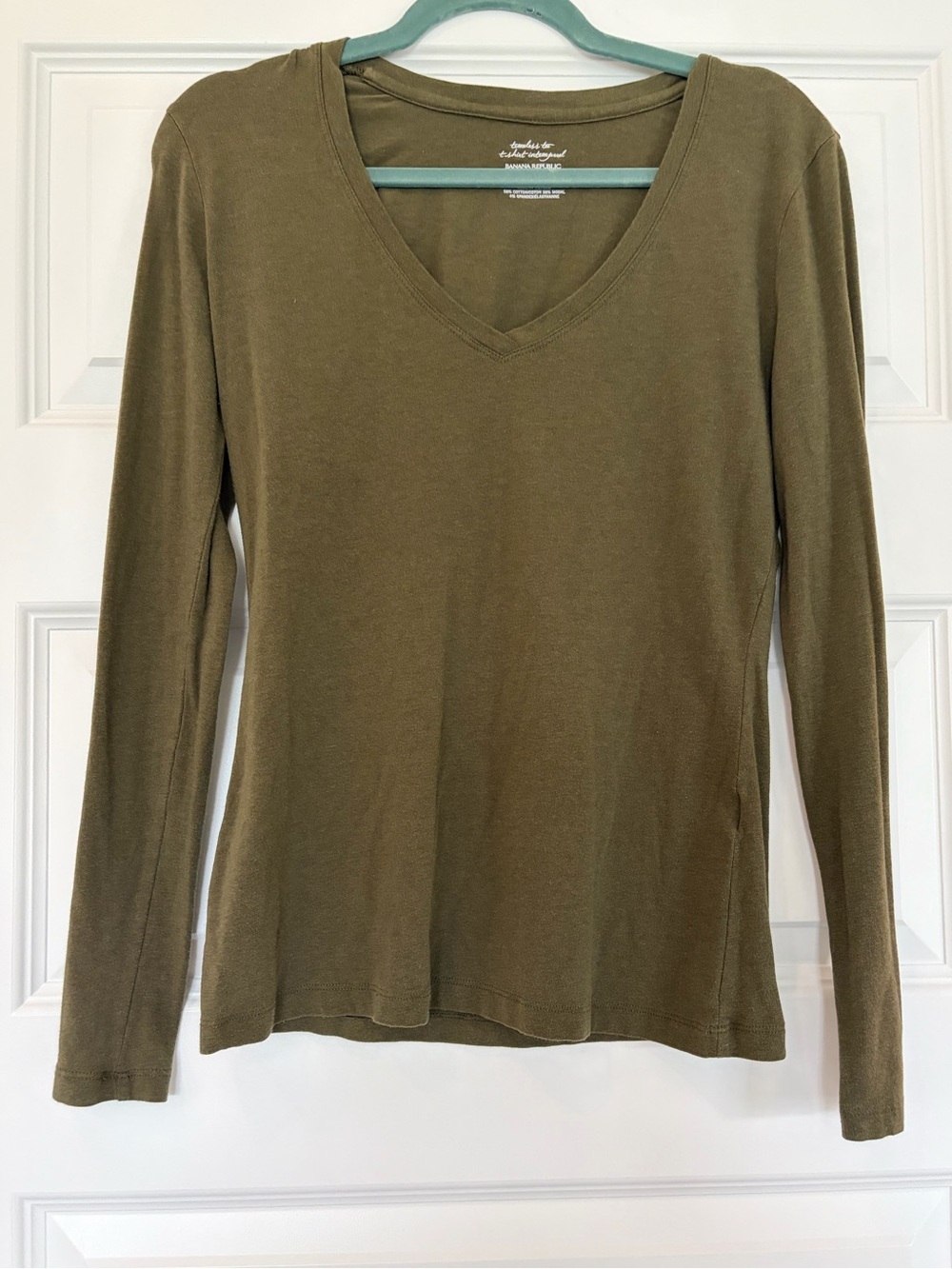 Banana Republic Women's Olive Green V-Neck Cotton Blend Long Sleeve Top